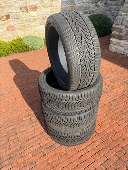 Hankook zimní 245/35 R19