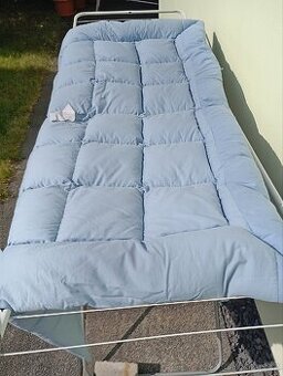 Péřová prošivaná deka DĚTSKÁ