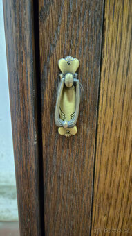 Sloupová skříň 1ks - masiv