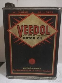 Stará plechovka od oleje