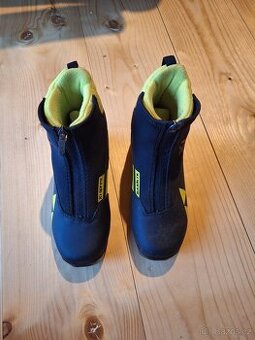 Boty na běžky NNN 36