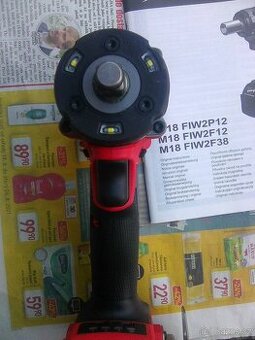 Milwaukee M18 FIW2F12 golovy 339 Nm aku razovy utahova