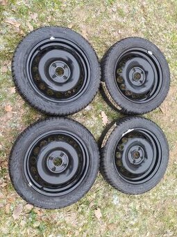 Zánovní zimní kola 4× Nokian 165/60 R15 VYMĚNÍM