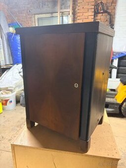 Šicí stroj Minerva