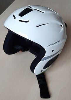 Lyžařská helma - 1