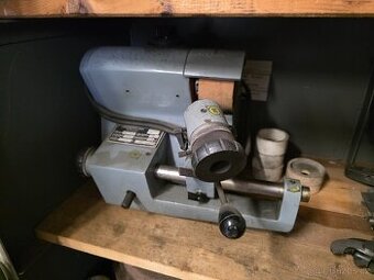 Nabízím pantograf + bruska