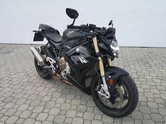 BMW S1000R r.v.2024, 1.majitel, nové v ČR. najeto 8.623 km