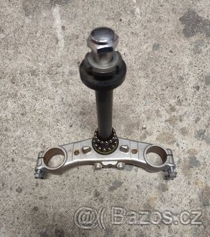 Suzuki Bandit 00-04 spodní brýle