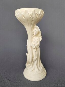 Krásná socha dámy od výrobce Faro (Alfonso Lucchesi)