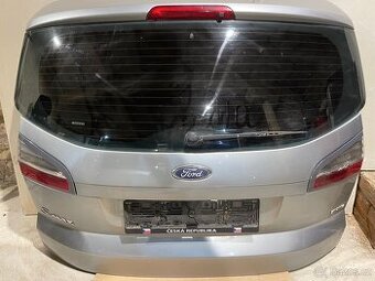 Ford S Max páté dveře