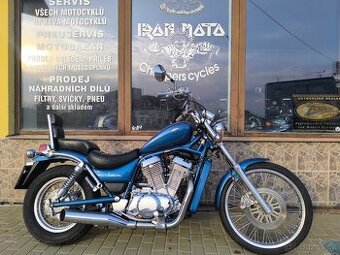 Suzuki VS 750 Intruder  VS 800