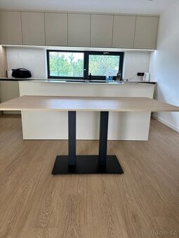 Jídelní stůl 160x90