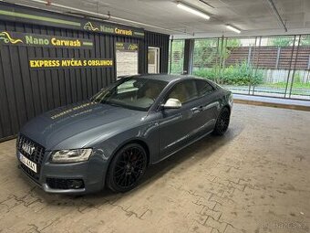 Audi S5 4.2 V8 (2007) — poctivý atmosférický osmiválec, naje