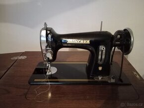 Šicí stroj minerva