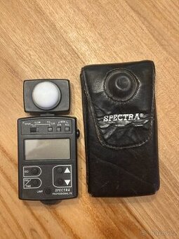 Pokročilý digitální expozimetr Spectra Professional IV A