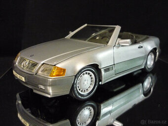 Mercedes Benz 500 SL 1989 Maisto 1/18