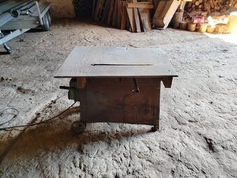 Cirkulárka se štípačkou