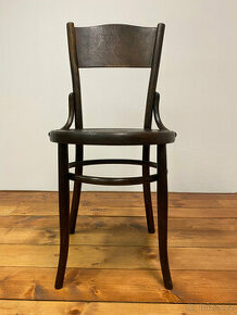 Obíbená židle Thonet po renovaci