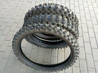 CROSS pneumatiky R19, R18, R21 Dunlop