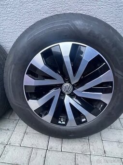 Sada letních pneu Touareg III 5x112 235/65 R18