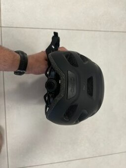 Helma Giro Artex Mips matt black