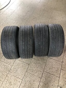 225/40/18 prodám letní sadu pneu