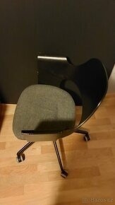 Otočná židle s kolečky zn. IKEA FJÄLLBERGET