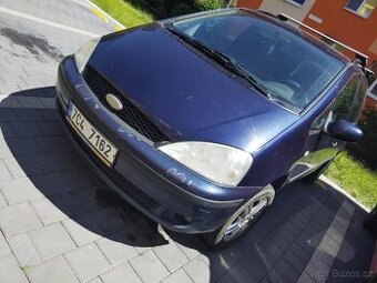 Ford Galaxy sedmimístné