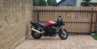 Yamaha FZS 600 Fazer