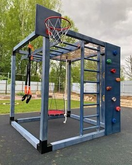 Workout hřiště