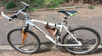 Horkse kolo Alpina Univega 700, vel 18"