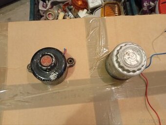 Motorky stěračů Avog