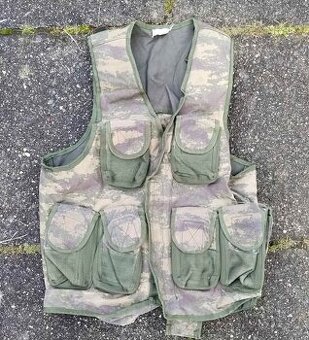 Turecká armádní taktická vesta M2008, nošená originál