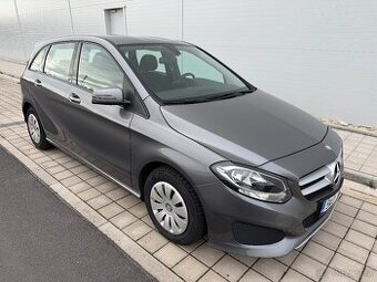 Mercedes-Benz B180, 148.563 km, 1.6 benzín 90 kW, rok 2015