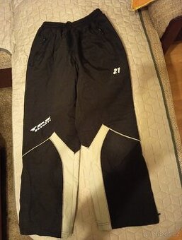 Chlapecké hokejové oteplováky TPX Hockey – vel. 150