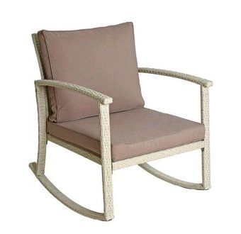 Relaxační houpací křeslo z ratanu