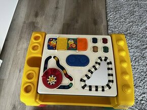 Hrací stoleček pro děti, motorický šnek Fisher Price