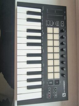 Prodám Novation Launchkey mini mk2