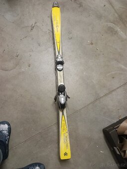 Prodám dětské lyže tecno pro 138cm s vázáním