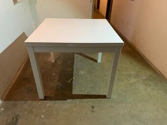 Jídelní stůl bílý 100x100