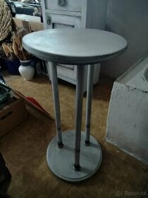 Starožitný stolek provensal - 1
