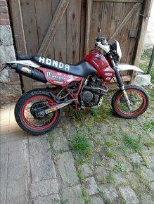 Honda xl600
