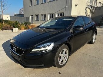 Volvo V40 D2 2.0, 2017, full LED, navi,ZÁRUKA