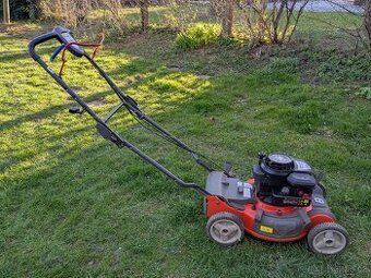 Husqvarna M145SV - motorová mulčovací sekačka s pojezdem - 1