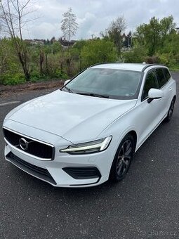 Volvo V60 2019 • odpočet DPH • doložitelné 200t.km.