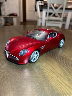 Alfa Romeo 8c 1:18 Welly