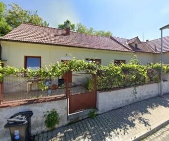 Pronájem rodinného domu v Holubicích