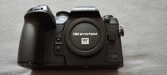 Olympus OM-1