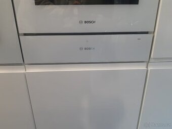 ohřevná zásuvka BOSCH BIC 630 NW1