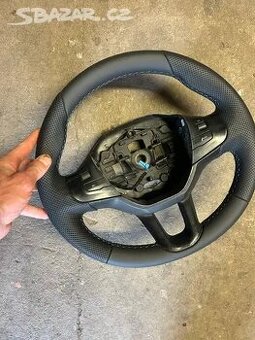 Renovovaný multifunkční volant Peugeot
